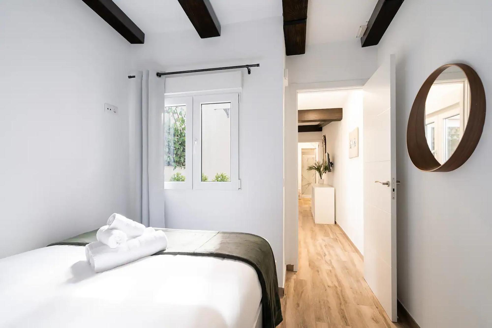 Charming San Isidro Apartment มาดริด ภายนอก รูปภาพ