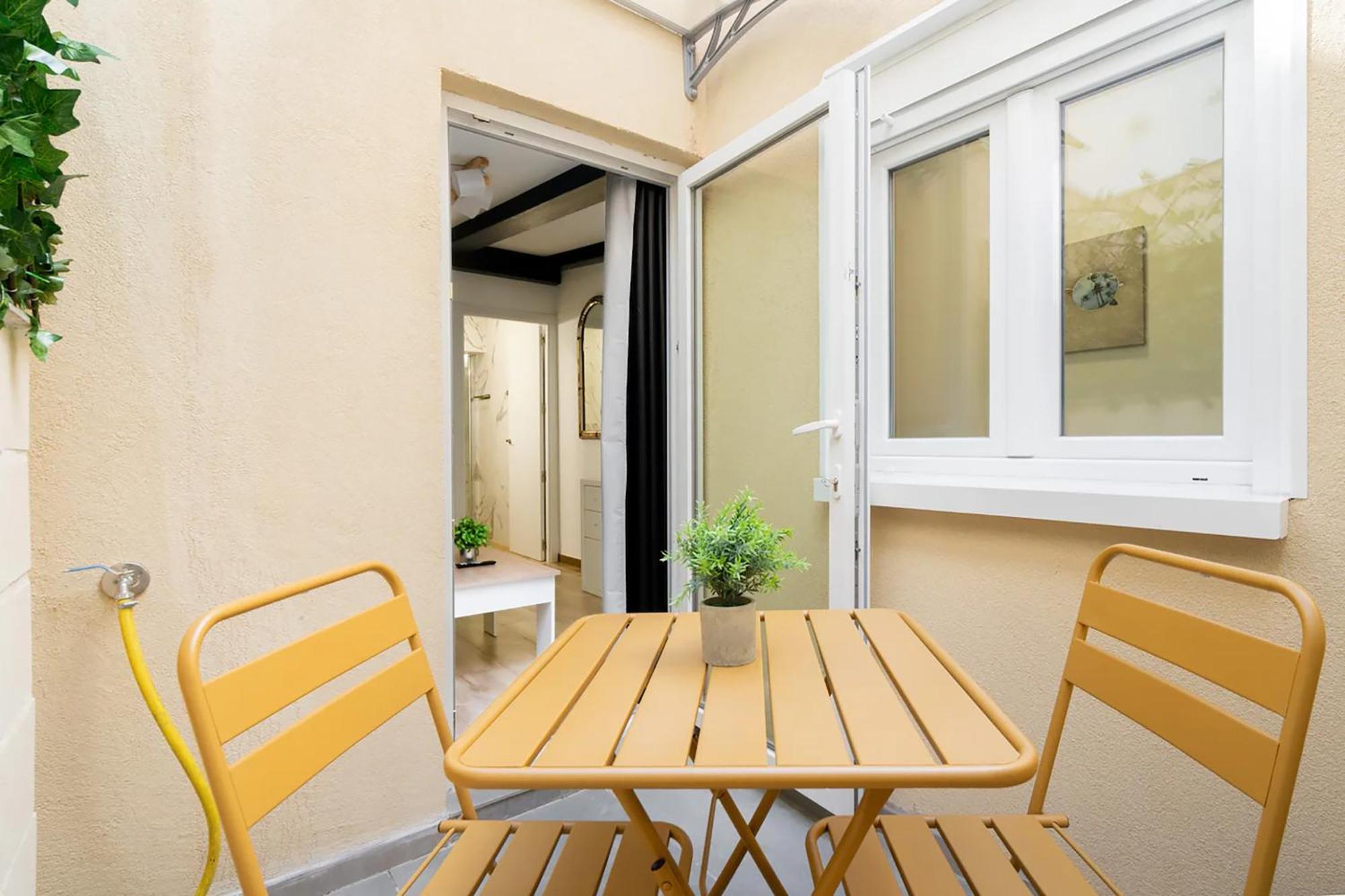 Charming San Isidro Apartment มาดริด ภายนอก รูปภาพ